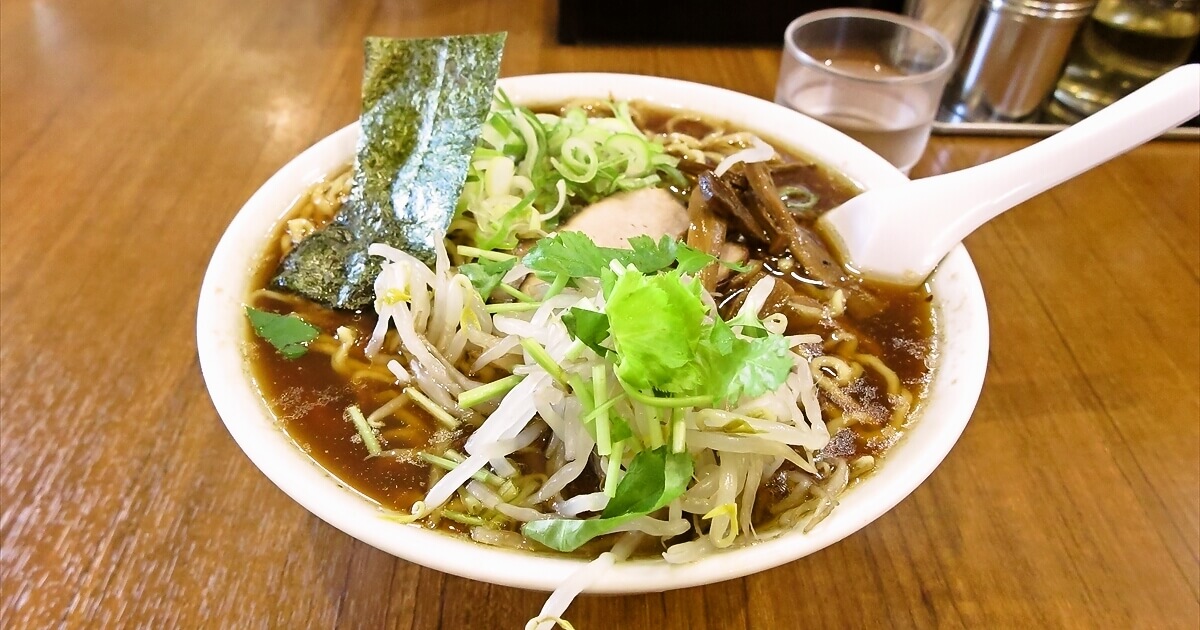 小田原市『小田原系らーめん いしとみ』ワンタンメン大盛りサムネイル