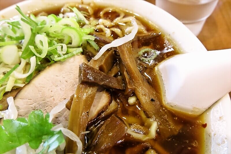 小田原市『小田原系らーめん いしとみ』ワンタンメン大盛り5