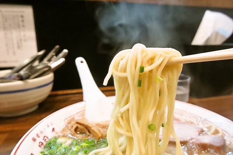 八王子市『豚骨ラーメン 開王』豚骨ラーメン8