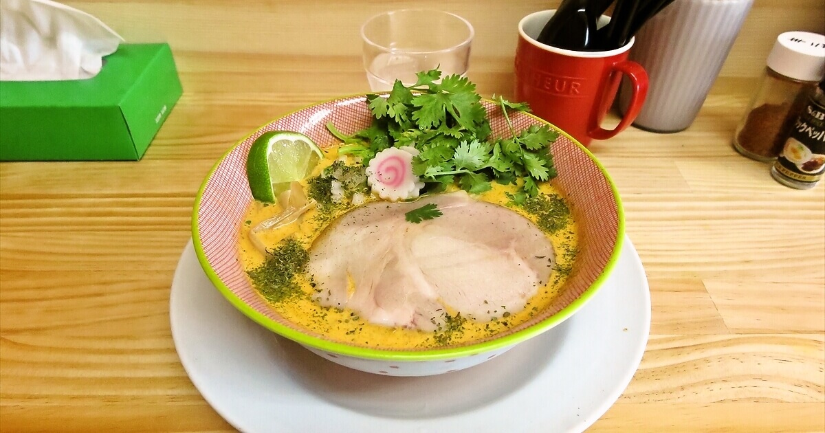 相模原市相模台『クラチキ（KURACHIKI）』トムヤムヌードル的ラーメンサムネイル
