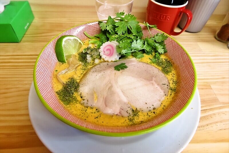相模原市相模台『クラチキ(KURACHIKI)』トムヤムヌードル的ラーメン2