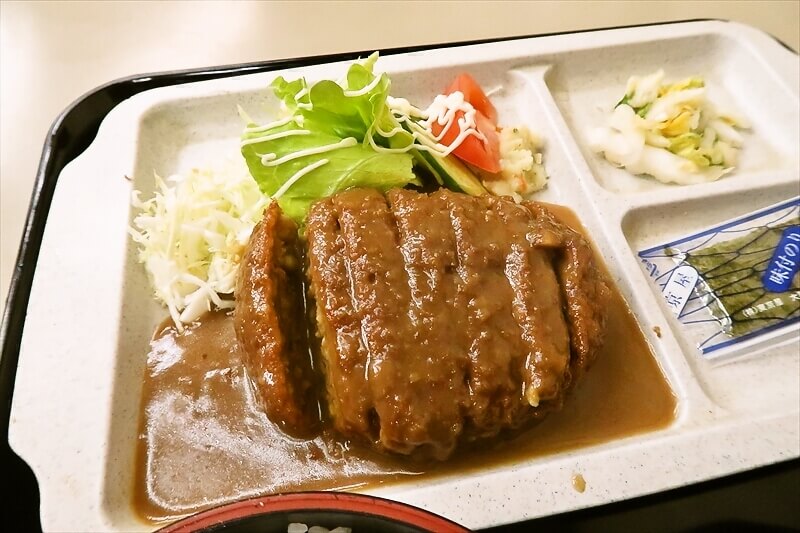 大阪市西成区山王『和洋食 日松亭』日替わりミンチカツ定食2