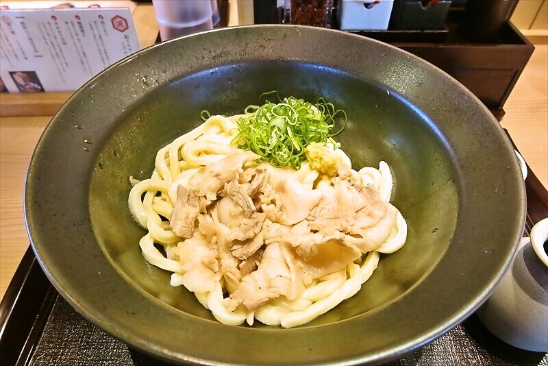 『もっちりうどん源次郎』霧島黒豚の肉讃岐うどん特盛り3