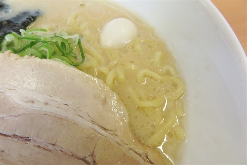 『日高屋』濃厚豚骨醤油ラーメン＋半炒飯7