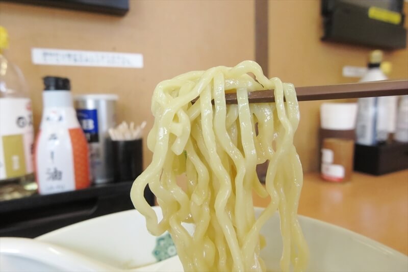 『日高屋』濃厚豚骨醤油ラーメン＋半炒飯13