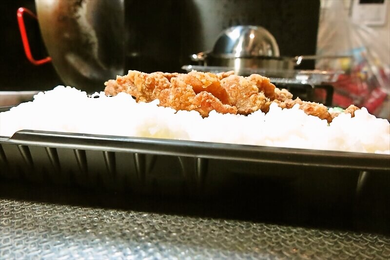 相模原市淵野辺『こがねちゃん弁当』鶏の唐揚げ弁当特盛4