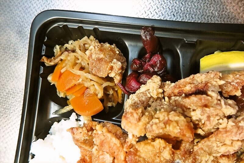 相模原市淵野辺『こがねちゃん弁当』鶏の唐揚げ弁当特盛7