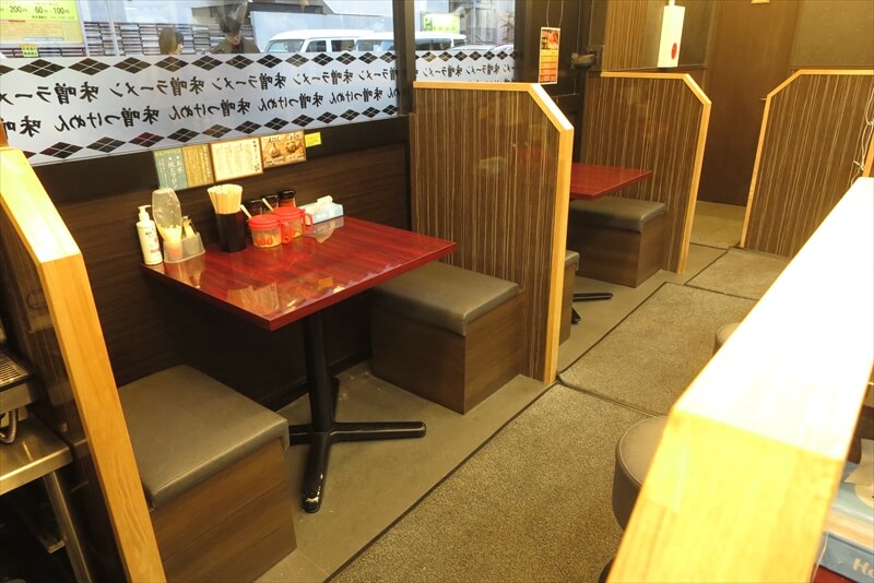 町田駅『味噌ラーメン 信玄みそ 町田店』テーブル席